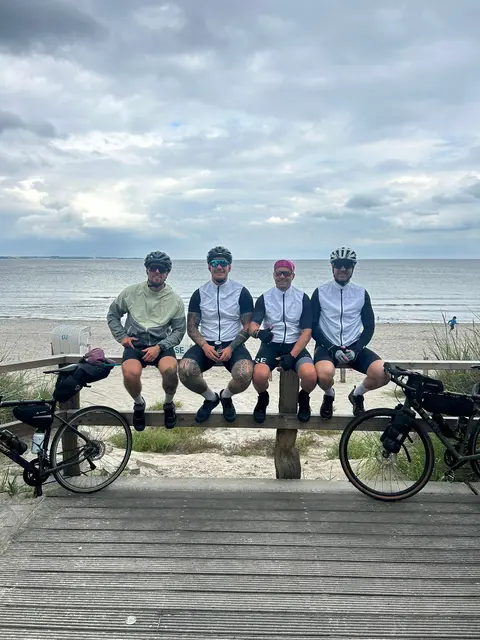 Am Meer entlang Richtung Kopenhagen. | Foto: zVg