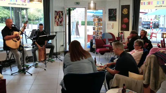 Das 75. RheinKlang 669 Wohnzimmerkonzert mit GreenShoe aus Bonn.  | Foto: Anita Brandtstäter