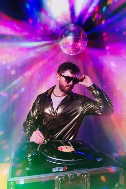 Foto: Fotos mit Genehmigung und Dank an ShowSlot, Team Saturday Night Fever – das Kult-Musical, Capitol-Theater Düsseldorf und Archiv