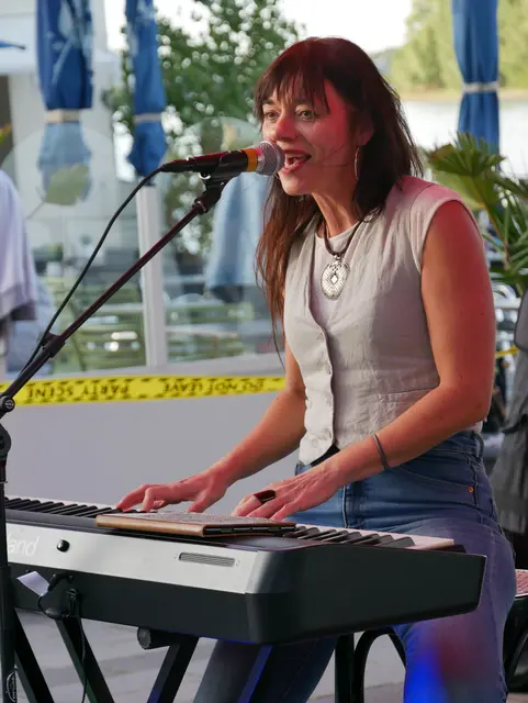 Wunschkonzert mit Herz: Nina Anders.  | Foto: Anita Brandtstäter