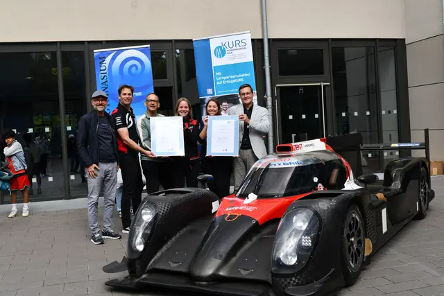 Mit der Lernpartnerschaft zwischen dem EMG und Toyota sollen Jugendliche für Technikberufe gewonnen werden. | Foto: Foto: Brodüffel