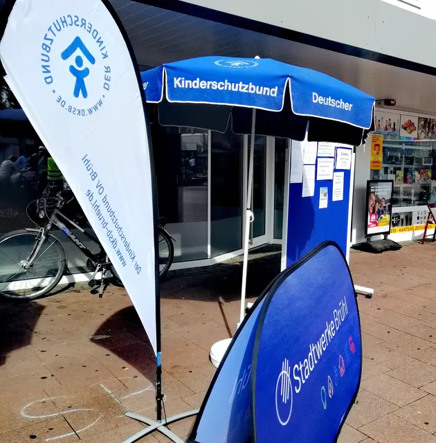 Der Kinderschutzbund informierte über Aktionen und Hilfsangeboten.  | Foto: Heike Löhrer