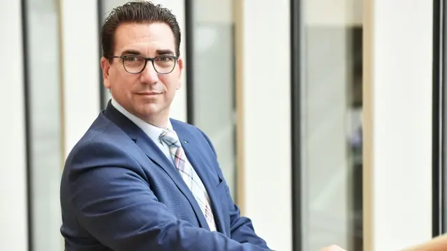 Guido Déus (CDU) hat die Stichwahl gegen Katja Dörner gewonnen  und wird neuer Oberbürgermeister der Stadt Bonn. | Foto: CDU Bonn