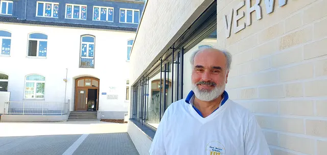 Konrektor Andreas Breuer ist erfreut und erleichtert über die Möglichkeiten, die sich den Schülern der städtischen katholischen Don-Bosco-Grundschule in Quettingen bieten. Foto: Gabi Knops-Feiler