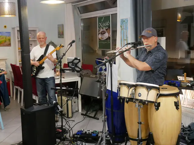 Ein angenehmer RheinKlang 669 Wohnzimmerkonzertabend in Mines Spatzentreff mit 2M.  | Foto: Anita Brandtstäter