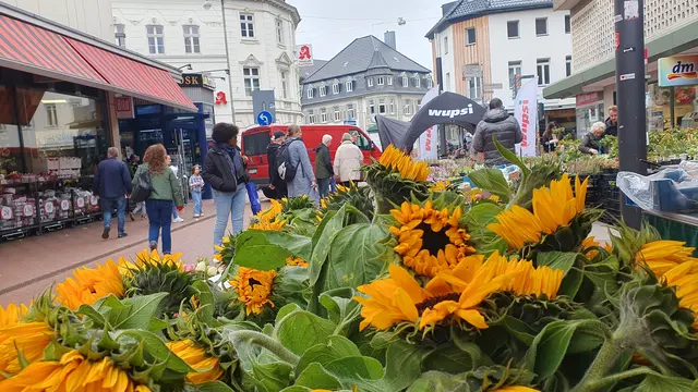 So bunt der Herbst, so schön der Herbstmarkt. Foto: Gabi Knops-Feiler