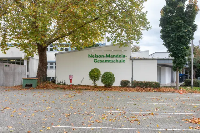 In der Gesamtschule in Heidkamp wurde die Sporthalle erneut wegen Baumängeln geschlossen. Foto: Axel König