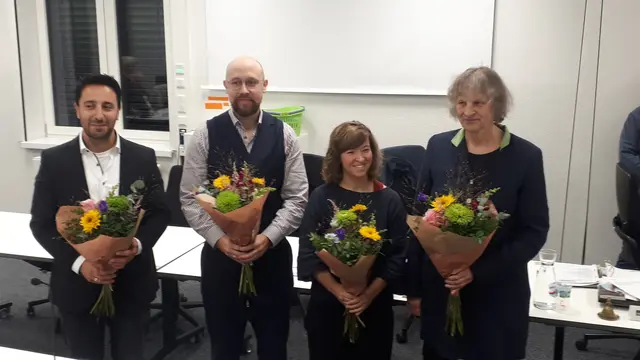 Konstituierende Sitzung der BV Nippes: Die im Amt bestätigte Nippeser Bezirksbürgermeisterin Diana Siebert (Grüne, r.) mit ihren Vize Daniel Hanna (CDU, l.), Henning Meier (SPD) und Joanna Dommich (Linke) | Foto: Bernd Schöneck