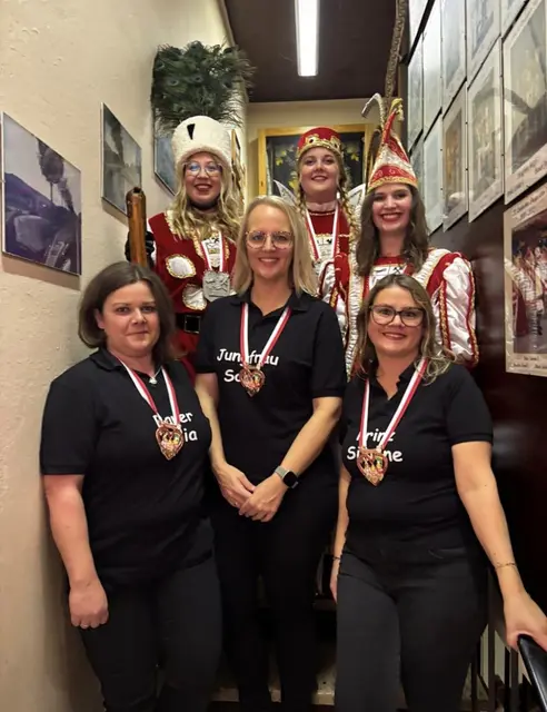 Das alte und neue Dreigestirn posiert gemeinsam. | Foto: IG Lorbach