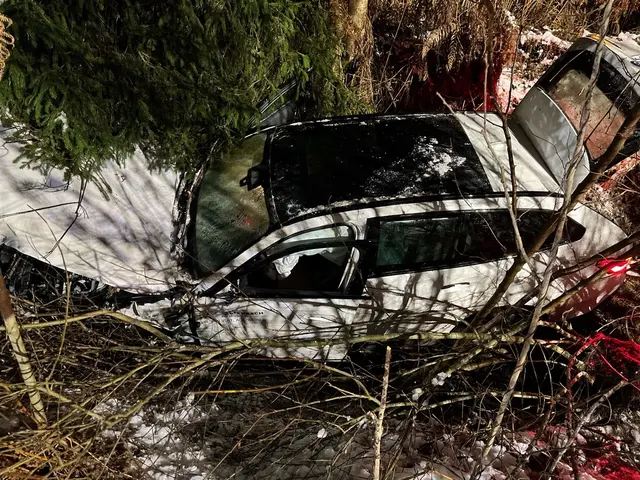 Unfall bei Schneeglätte. | Foto: Kreispolizeibehörde Oberberg