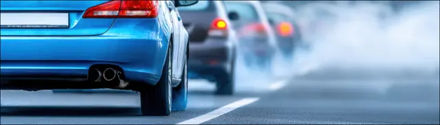 Mit der Euro-7-Norm werden erstmals auch die Emissionen erfasst, die beim Bremsen und Abrollen von Reifen entstehen. Die neue Regelung schafft einheitliche Grenzwerte für Partikelemissionen – unabhängig vom Antrieb der Fahrzeuge. Foto: Frank H/AdobeStock/Michelin