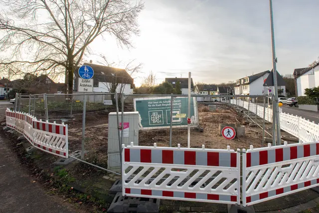 Stillstand auf der Kitabaustelle. Foto: Axel König