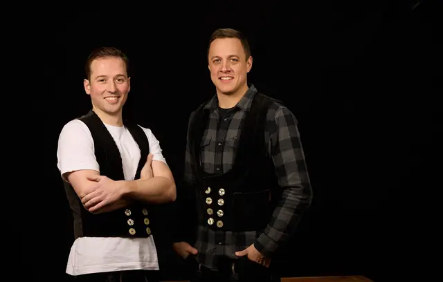 Georg Willig (l.) und Felix Possel überzeugten die Jury mit ihrem klimafreundlichen Konzept. | Foto: Foto: Schreinerwehr 