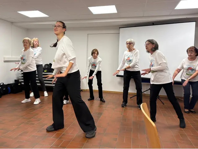 "Menschen mit Schwung bleiben stets jung" ist das Motto der Rehasport-Gruppe "Füreinander"  | Foto: Andrea Floß