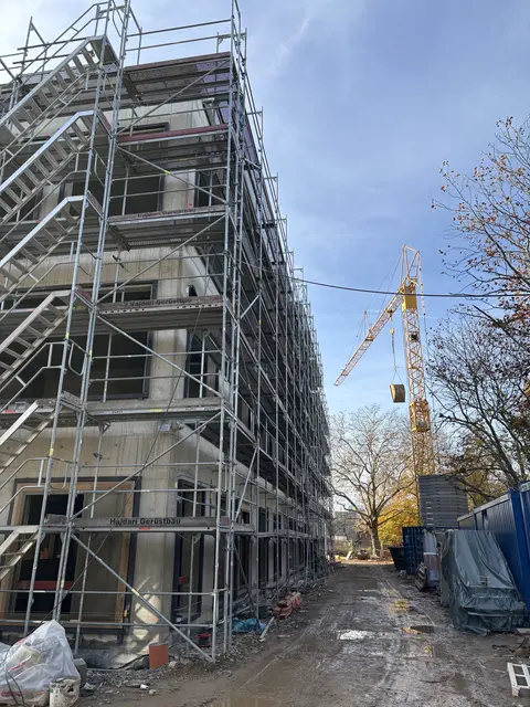 Wächst in die Höhe: die Regenbogenschule. Foto: Stadt Leverkusen