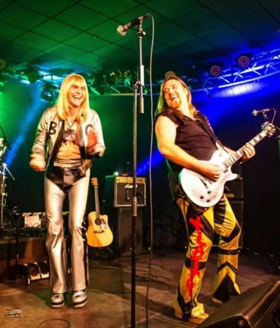 Foto: Foto mit freundlicher Genehmigung und Dank an BALLROOM BLITZ (Frank Fellinger, Mike Klatt, Michael Posthaus und Dirk Sengotta), Jürgen Hoffmann, Kubana, Susanne Hanke und Archiv