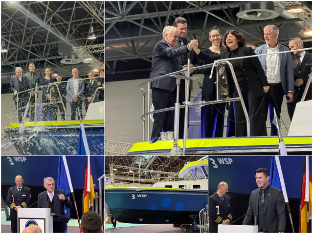 Getauft in Düsseldorf auf der Messe "boot", bald im Einsatz in Köln: das neue Boot der Wasserschutzpolizei. | Foto: Polizei NRW