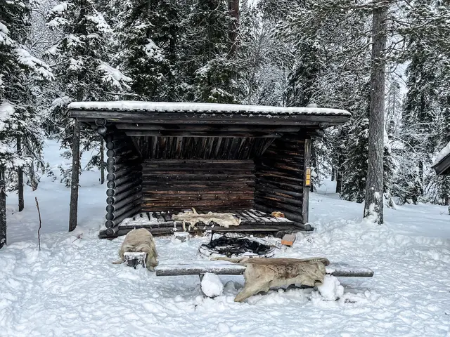 Schutzhütte am Rand des Wanderweges | Foto: Martina Schäfer, Bad Honnef - Orscheid