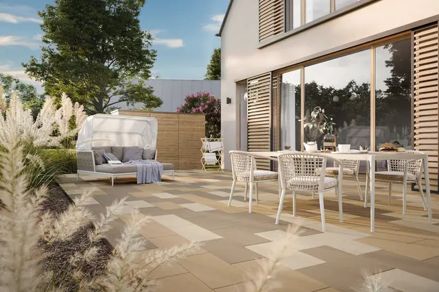 Mit zeitloser Optik und klaren Linien setzen Betonplatten moderne Akzente im Außenbereich. Foto: DJD/betonstein.org/Nüdling