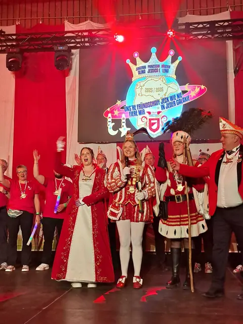 Beste Stimmung auf der Prunksitzung. Foto: Festkomitee der Karnevalsfreunde Oberodenthal e.V.