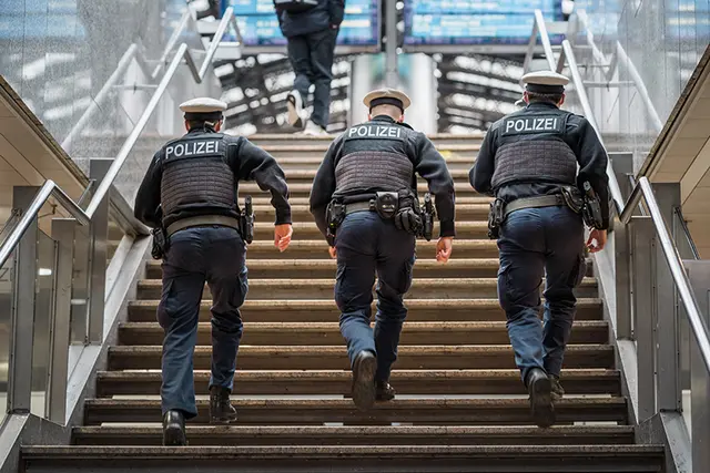 Bundespolizisten am Hauptbahnhof Köln. | Foto: Symbolbild: Bundespolizei
