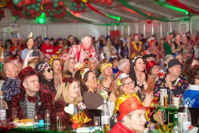 Die Gäste waren in bester Stimmung. Foto: Axel König