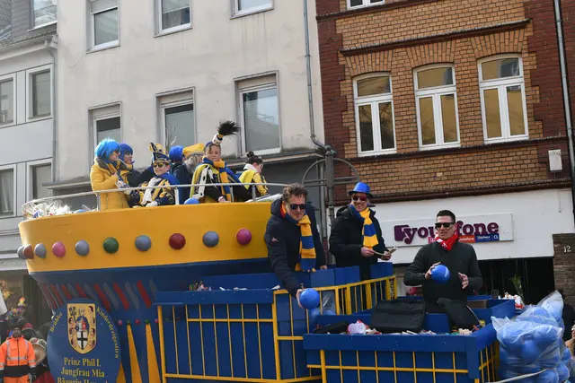 Finaler Triumph unseres fabelhaften Kinderdreigestirns. | Foto: Foto: Brodüffel 