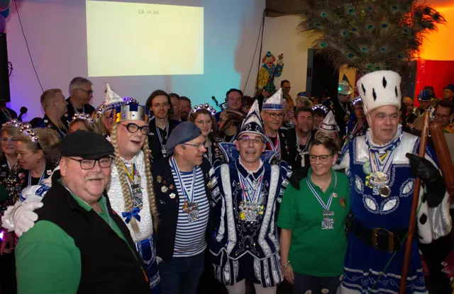 Auch das Mendener Dreigestirn kam zu Besuch. | Foto: Schützenbruderschaft St. Sebastianus  Hangelar