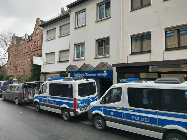 Maßnahmen der Polizei in der Mühlenstraße. | Foto: Foto: Bundespolizei
