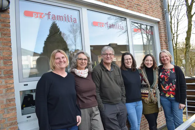 Silke Großmann, Angelika Donsbach, Floris Bottinga, Dr. Xenia Heun, Elvin Kaliszewski und Leiterin Cornelia Rateike (v.l.) bilden das aktuelle Burscheider Beratungsteam. Foto: Hoeck