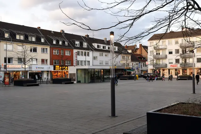 Maternusplatz Rodenkirchen. | Foto: Csaba Peter Rakoczy