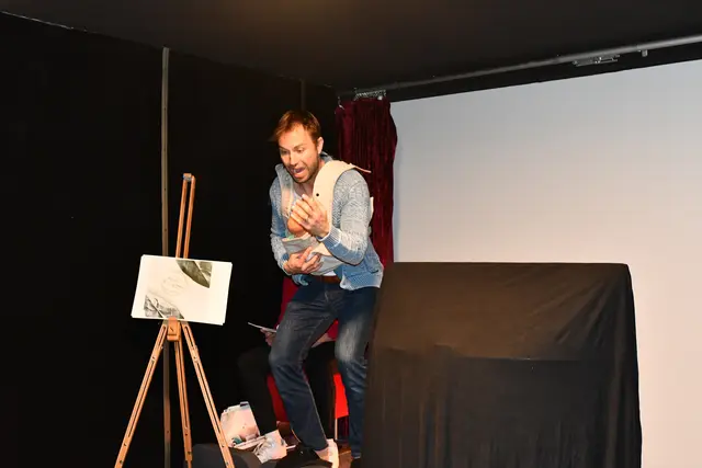 Frank Müller erlebt die Tücken der modernen Vaterschaft. | Foto: Foto Brodüffel