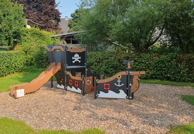 Das Piratenschiff auf dem Spielplatz Hespert ist ein lebendiges Beispiel für LEADER-Förderung vor Ort | Foto: KPO e.V.