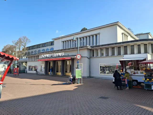 Das Schauspielhaus in Bad Godesberg steht unter Denkmalschutz. Die künftige Nutzung könnte einen wichtigen Baustein zur Belebung der Innenstadt bieten. | Foto: jld