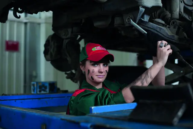 Mit regelmäßiger Pflege "lebt" das Auto länger. Foto: pexels.com/ak-o