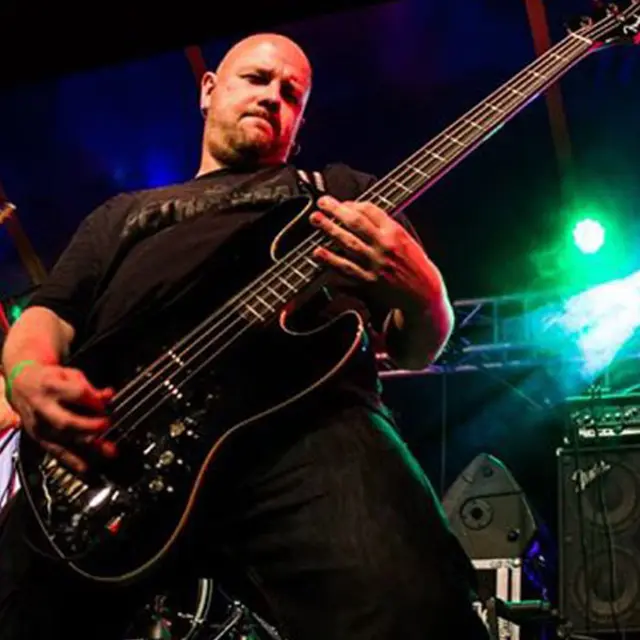 Foto: Fotos: Mit freundlicher Genehmigung und Dank an LAGO BEACH, Peter Decker, GREEN RIVER, FIRE WOMAN, Chris Fritsch und Archiv