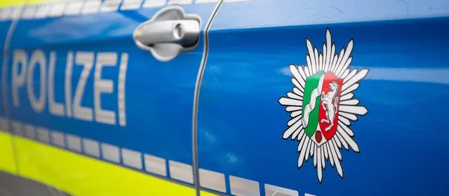 Die Polizei im Kreis erwartet einen weiteren Anstieg bei Unfällen mit E-Scootern. NRW-Innenminister Herbert Reul fordert nun den Führerschein für die wendigen Flitzer. | Foto: Foto Polizei NRW