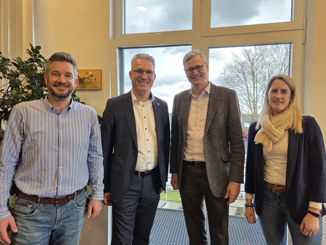 (Von links:) Thomas Maffei, Guido Vierkötter, Dr. Hubertus Hille und Sarah Steinrötter. | Foto: Gemeinde Neunkirchen-Seelscheid