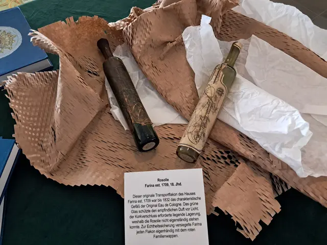 Für die Ausstellung konnten auch einige Originalexponate ausgeliehen werden, die einen Einblick in das Leben der Gräfinnen geben. | Foto: Gemeinde Blankenheim