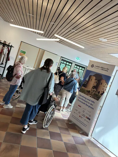 Menschen mit Demenz und Angehörige sind herzlich zur Ausstellungseröffnung und Mitsingkonzert der Lokalen Allianz Bergheim eingeladen | Foto: Andrea Floß