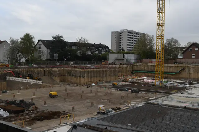 Am Dienstag, 14. April, wird der Grundstein für die neue Feuer- und Rettungswache an der Römerstraße gelegt. | Foto: Foto  Brodüffel