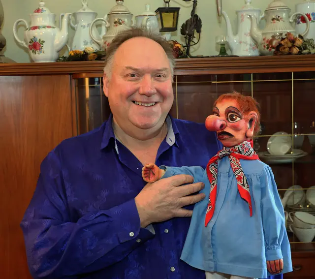 Udo Müller, bekannter Puppenspieler im Ruhestand, vertritt den GV „Freundschaft“ Hücheln als Prinz Karneval in der kommenden Session.  | Foto: FFK