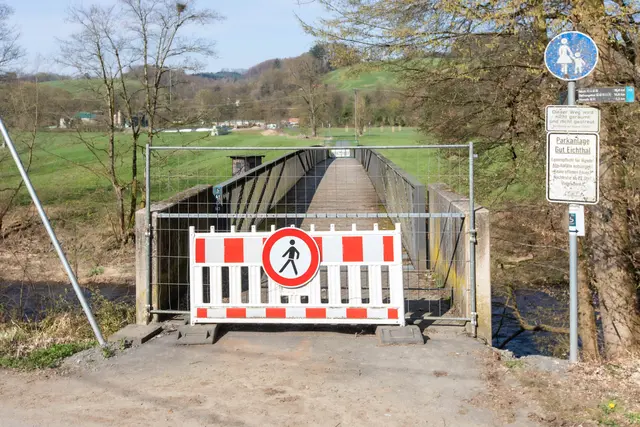 Die Brücke von der Ostseite (Ansiedlung Broich) aus gesehen. Foto: Axel König