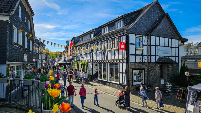 Zu einer tollen, gemeinsamen Zeit beim Frühlingsfest lädt MuchMarketing am Sonntag, 26. April, von 13 bis 18 Uhr ganz herzlich nach Much ein.
 | Foto: Marion Wagenknecht / MuchMarketing