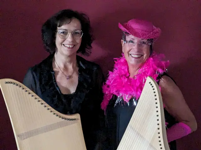 Birgit Kosanke und Judith Schmitz nehmen ihre Gäste mit in eine Welt voller Märchen und Musik | Foto: Judith Schmitz
