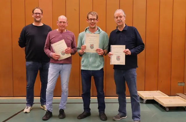 Ein besonderer Programmpunkt war die Ehrung der engagiertesten Musikerinnen und Musiker des Jahres 2025.  | Foto: Musikverein Siegklang