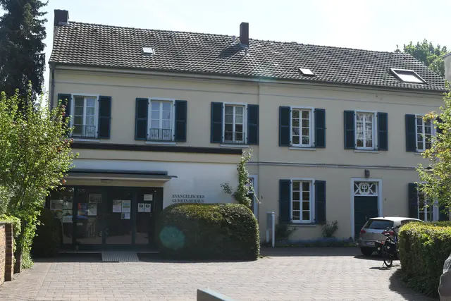 Das alte Gemeindezentrum kann nach Angaben des Presbyteriums nicht mehr saniert werden.  | Foto: Foto  Brodüffel