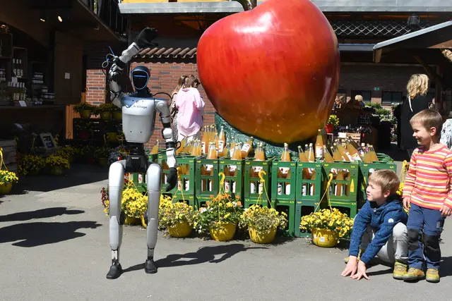 HAInrich war der unbestrittene Star auf dem KI-Frühlingsfest. | Foto: Foto: Brodüffel