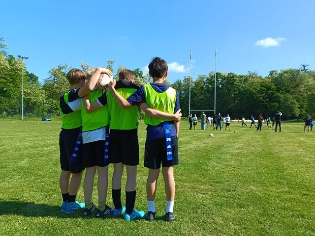 220 Kinder, 20 Teams, ein Rugby-Tag in Köln: Im Rugby-Park geht es um Titel, Teamgeist und den neuen Teilnehmer-Rekord.
 | Foto: zVg