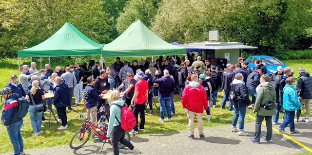 Jede Menge „Fun &amp; action“ bei der VVR-Vatertagssause am Rheidter Werth
